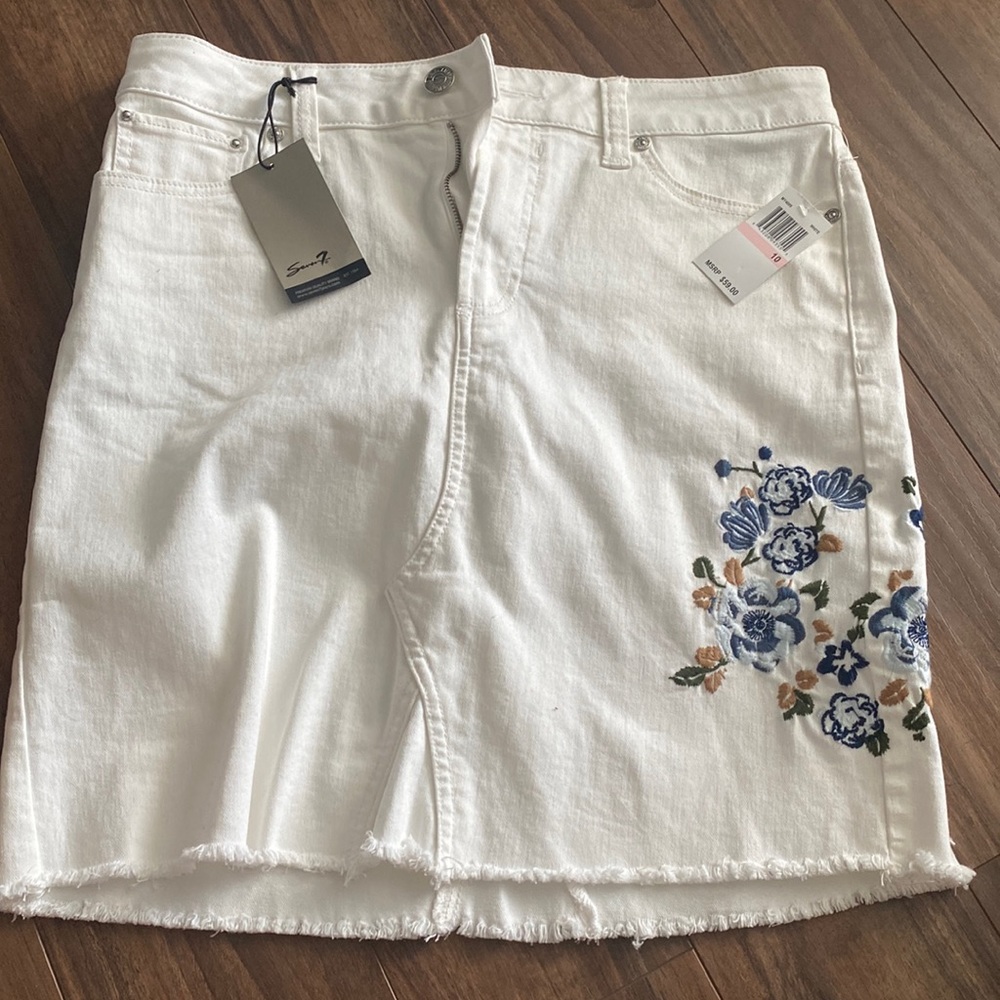seven7 skirt sz 10 never worn